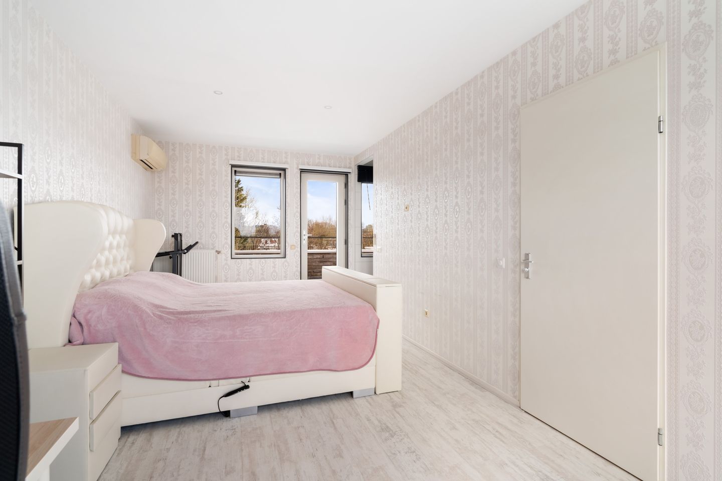 Spacious Townhouse by the Water in Child-Friendly Riethof Neighborhood — 35
