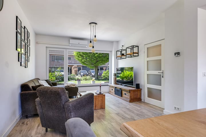 Tussenwoning te koop: Zonnekruidstraat 7, Heteren