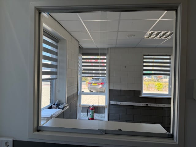 Bekijk foto 4 van Industrieweg 72