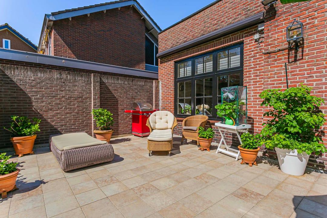 Spacious detached family home with south-facing garden and home office in Nieuwegein — 31