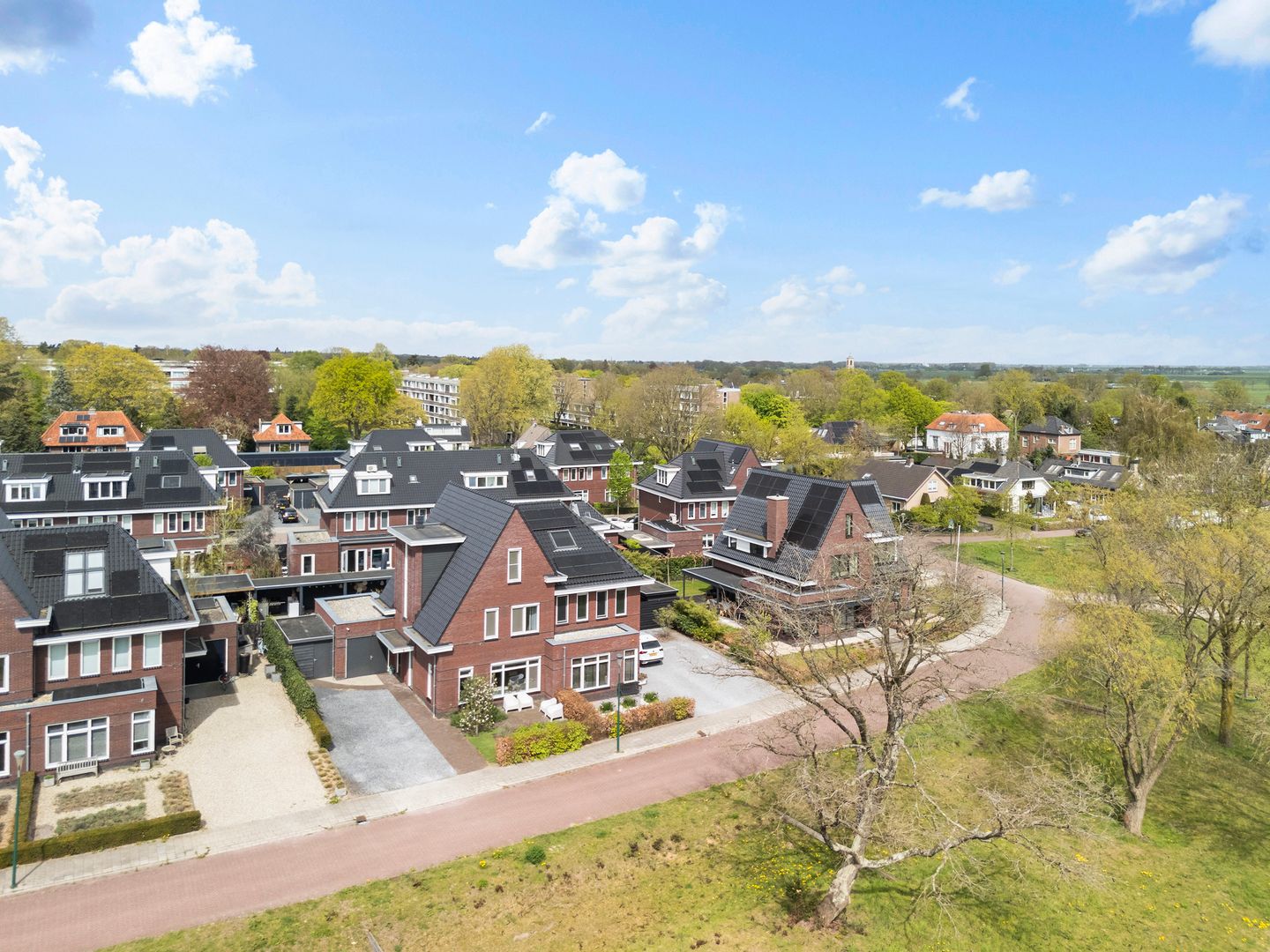Semi-Detached Home with Panoramic Views of Protected Nature Reserve — 50