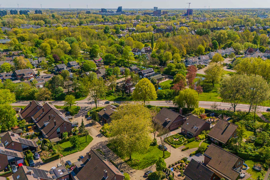 Spacious detached family home with south-facing garden and home office in Nieuwegein — 62