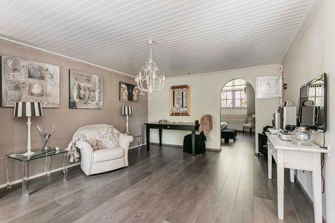 Spacious detached family home with south-facing garden and home office in Nieuwegein — 43