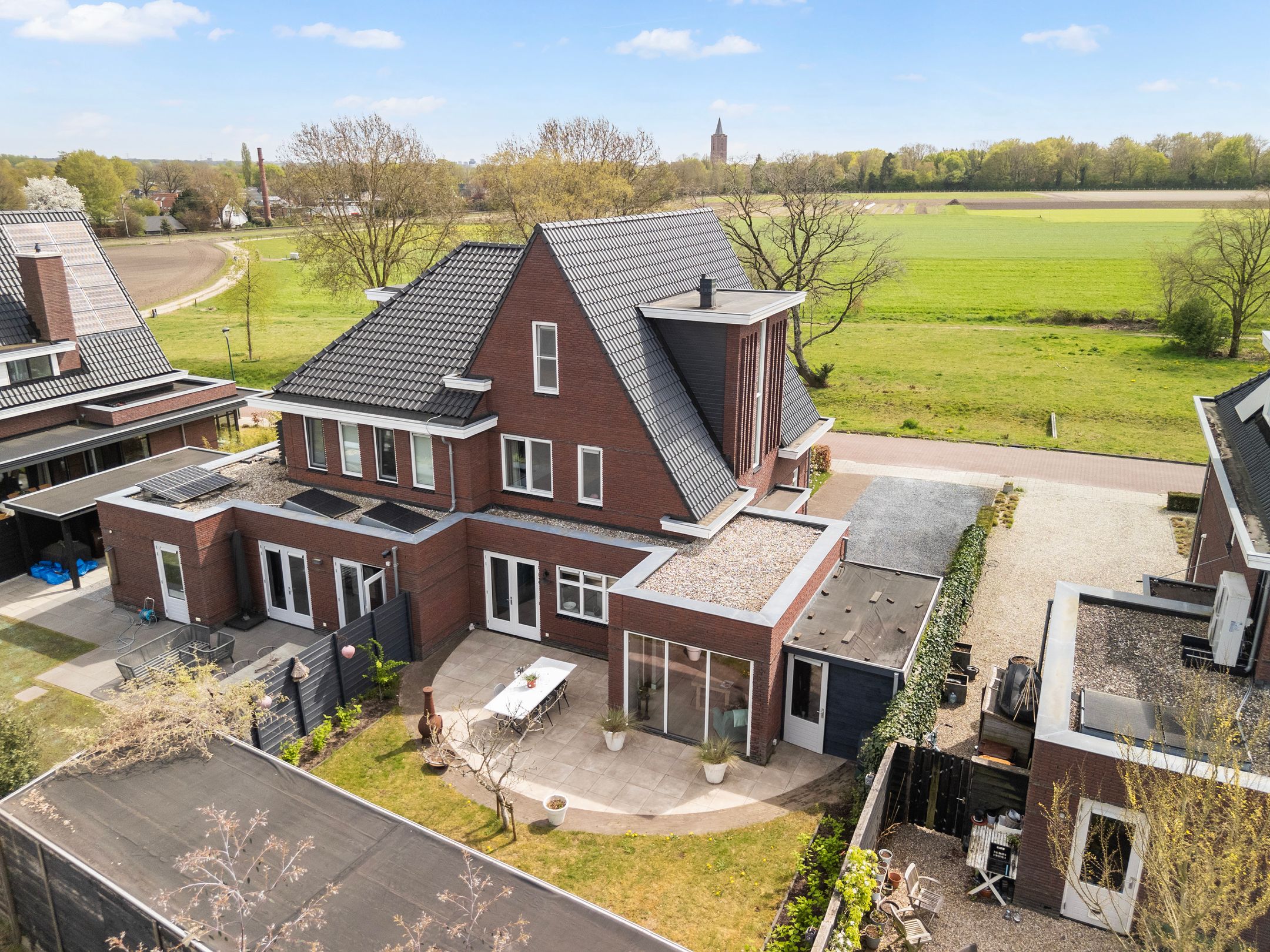 Semi-Detached Home with Panoramic Views of Protected Nature Reserve — 48