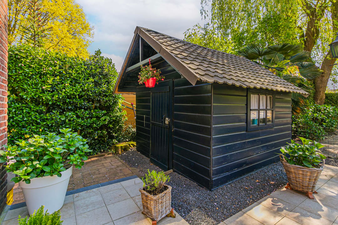 Spacious detached family home with south-facing garden and home office in Nieuwegein — 32