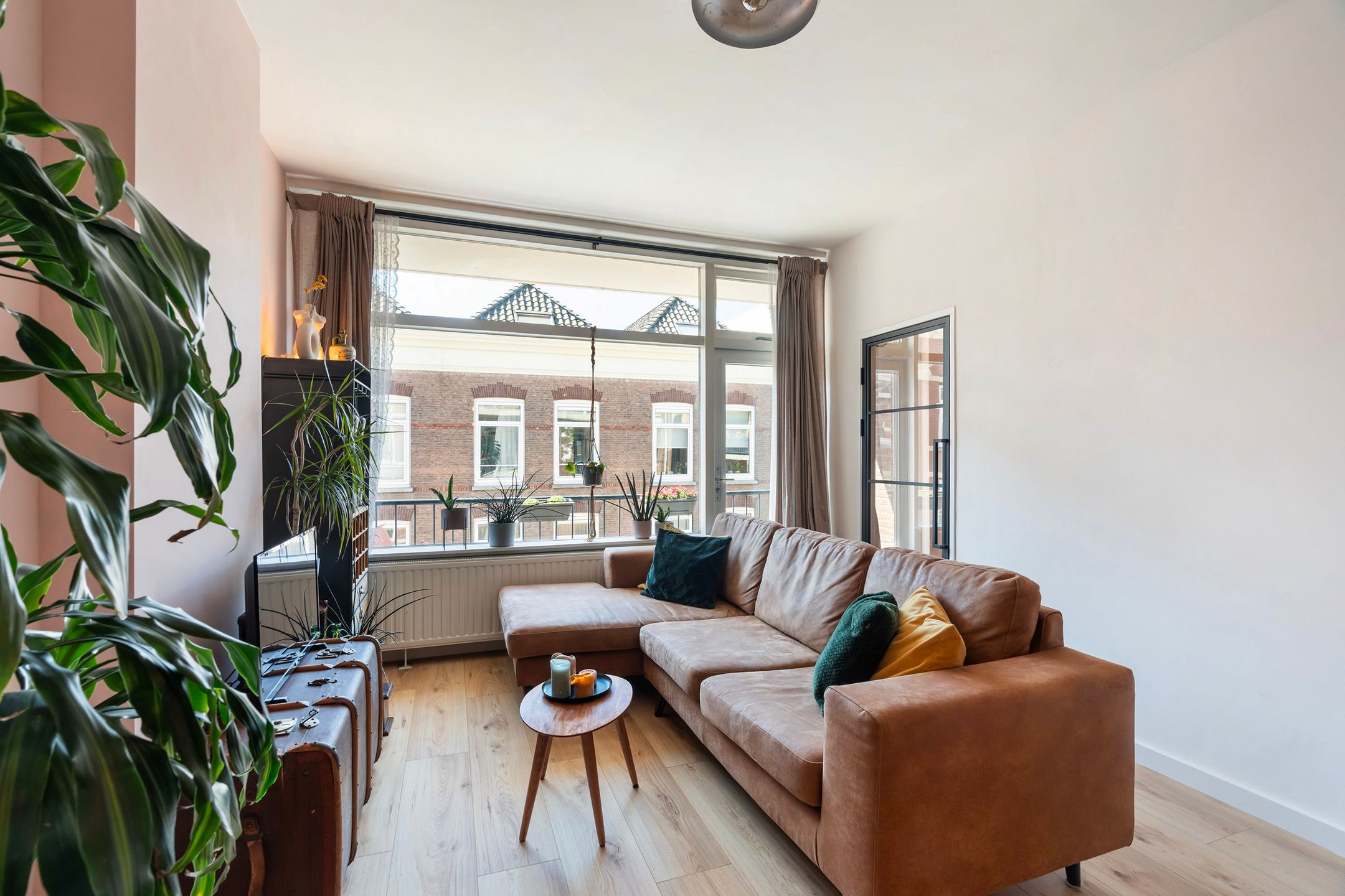 Photo 9 of Agniesestraat 9-C