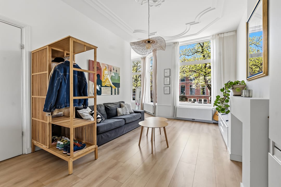 Charming Renovated Apartment in Sought-After Regentessekwartier — 16