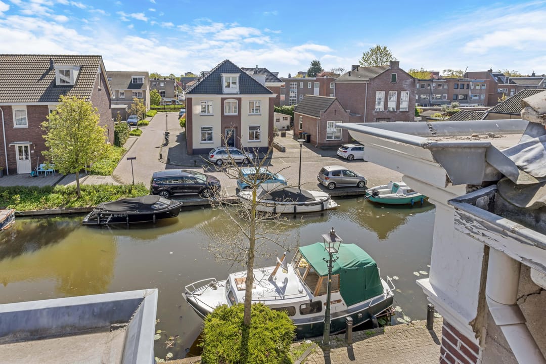 Atmospheric Monumental Canal House with Rooftop Terrace — 43