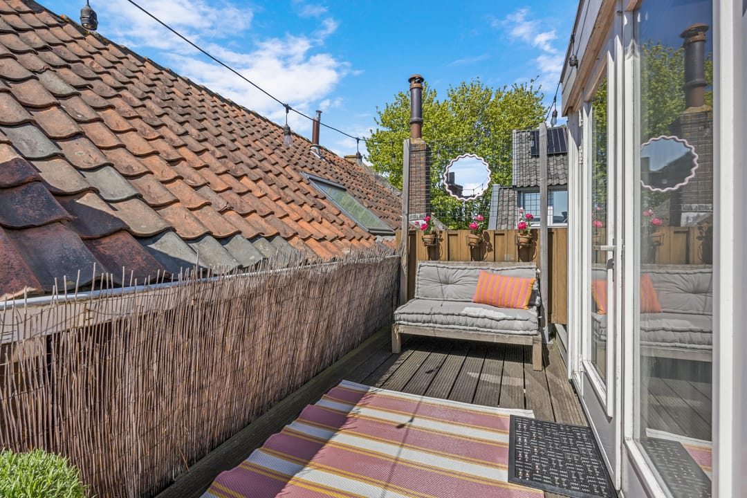 Atmospheric Monumental Canal House with Rooftop Terrace — 41