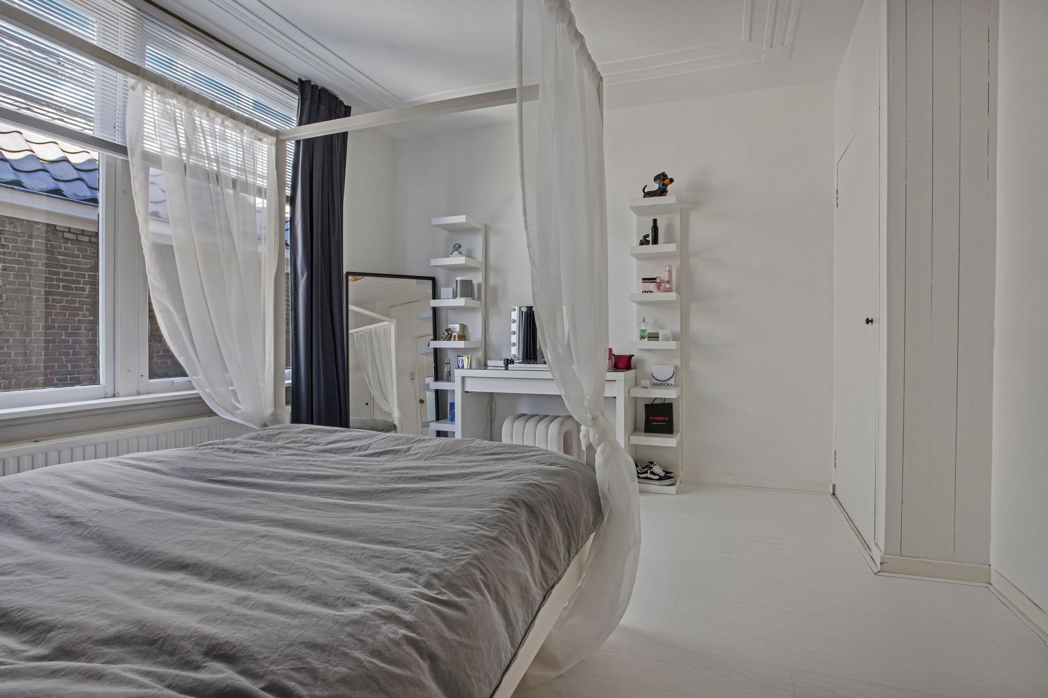 Atmospheric Monumental Canal House with Rooftop Terrace — 30