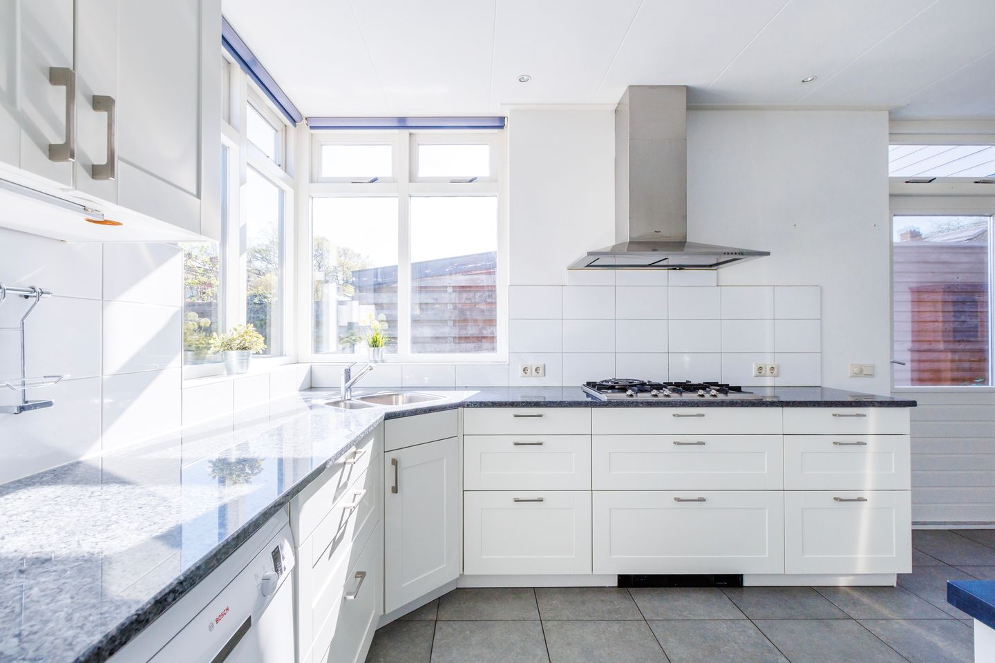 Foto 10 van Meindert Hobbemastraat 16