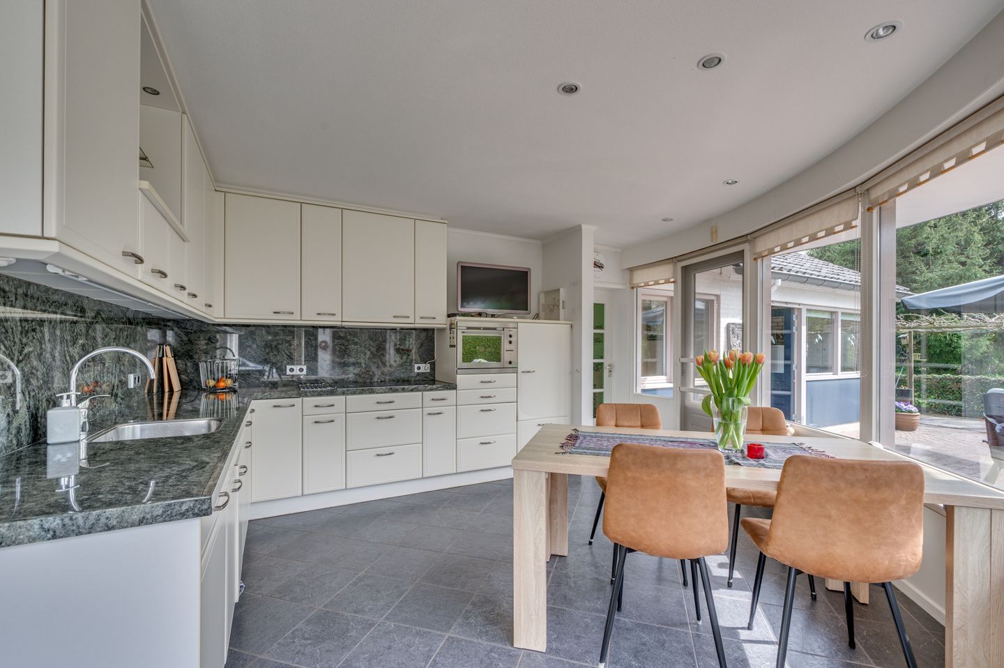 Foto 14 van Klassenweg 18