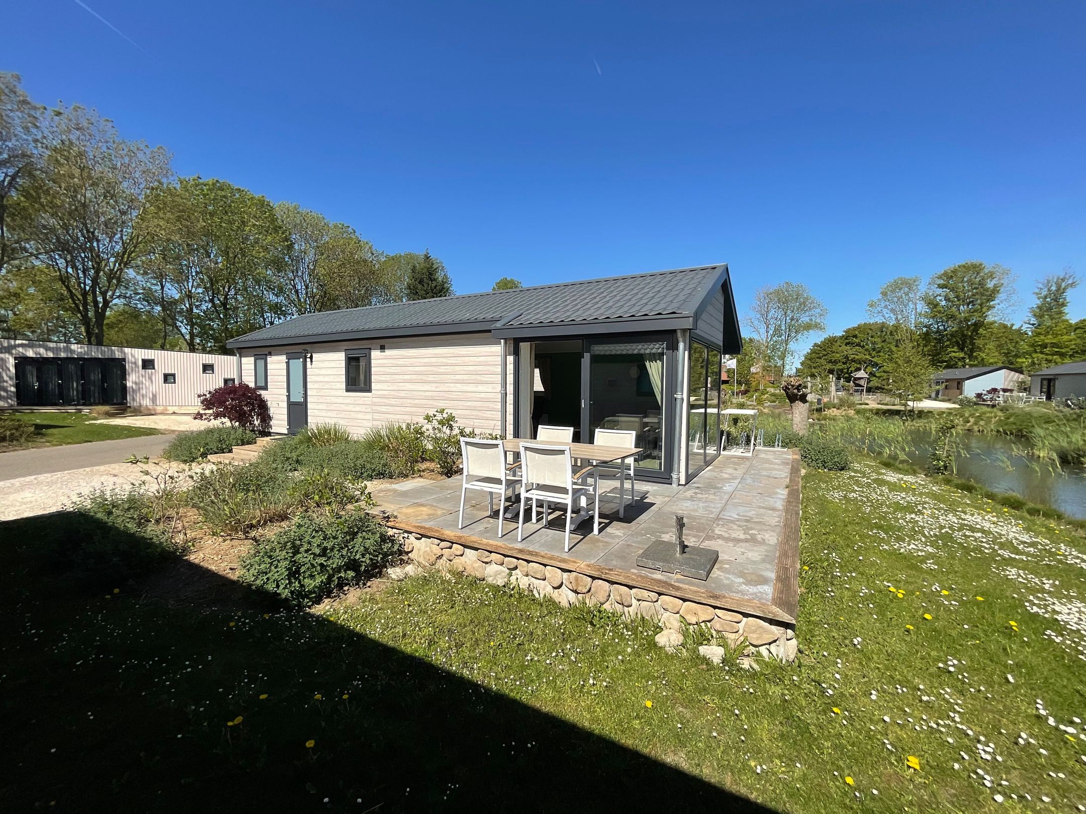 2-bedroom freehold villa in Kerkdriel — photo 1 of 5