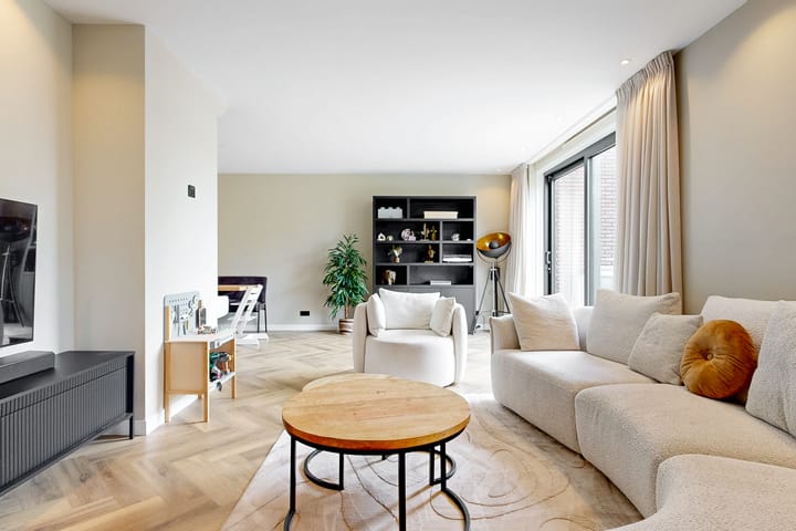 Foto 4 van Rechtsbuitenstraat 6