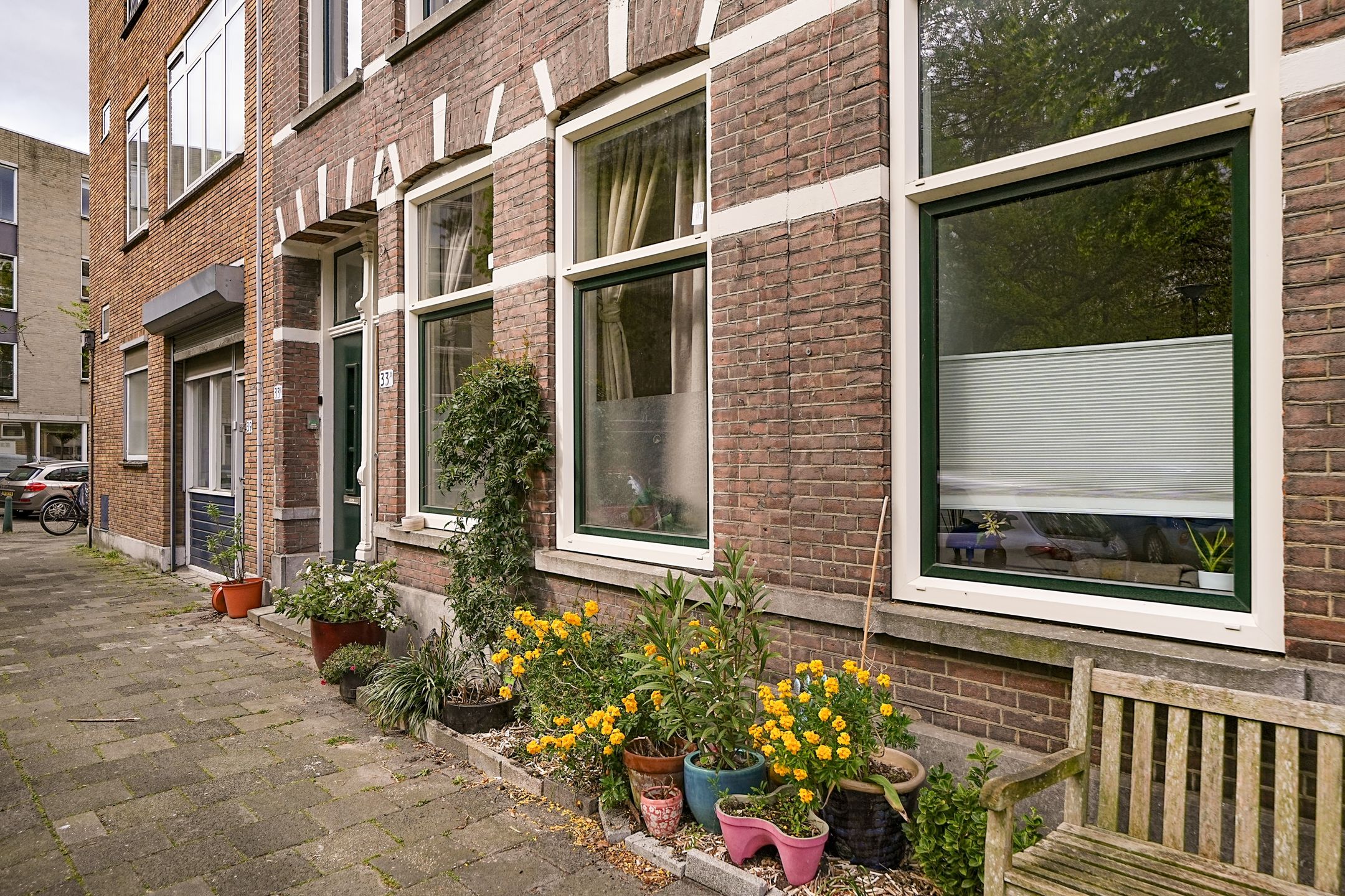 Spacious double upper apartment in popular Kralingen West — 27