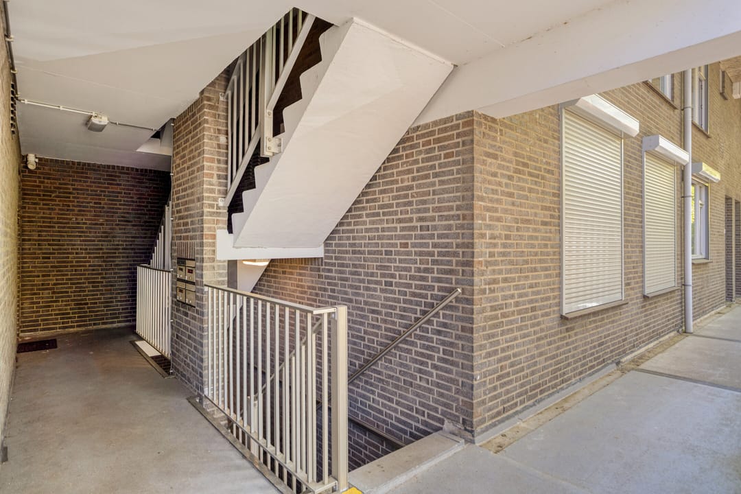 Photo 23 of Wethouder van Eschstraat 99