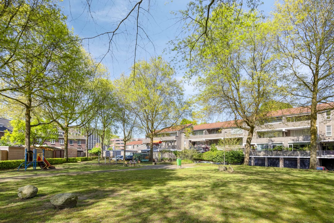 Photo 31 of Wethouder van Eschstraat 99