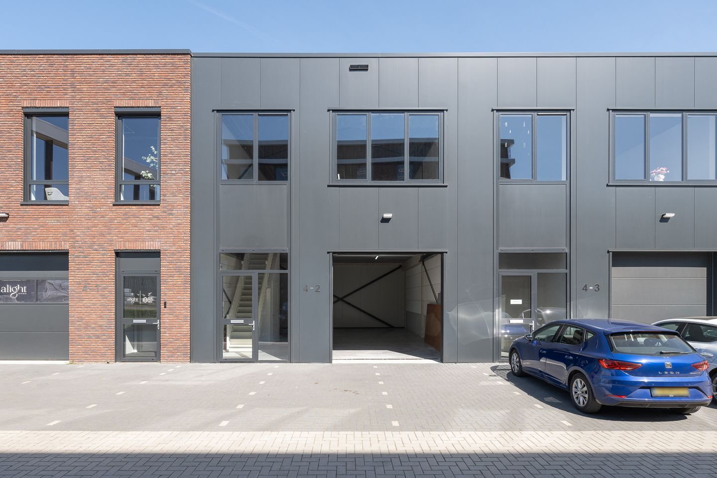 Bekijk foto 4 van Verlengde Parallelweg 4-02