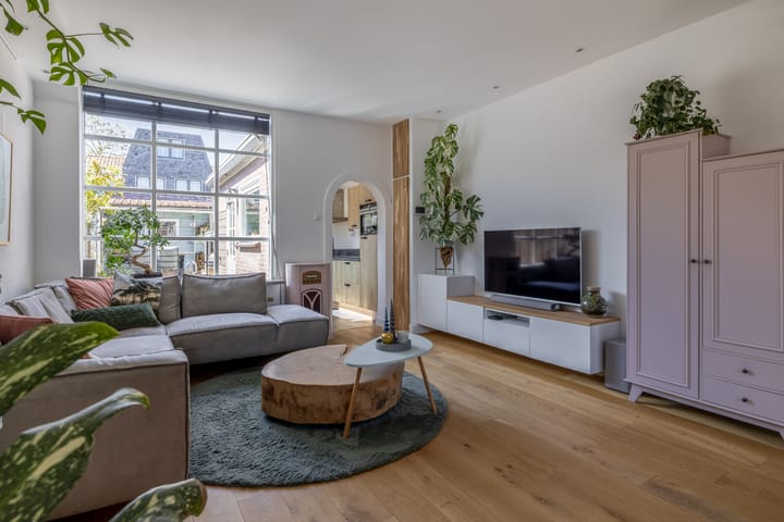 Photo 2 of Alexanderstraat 9