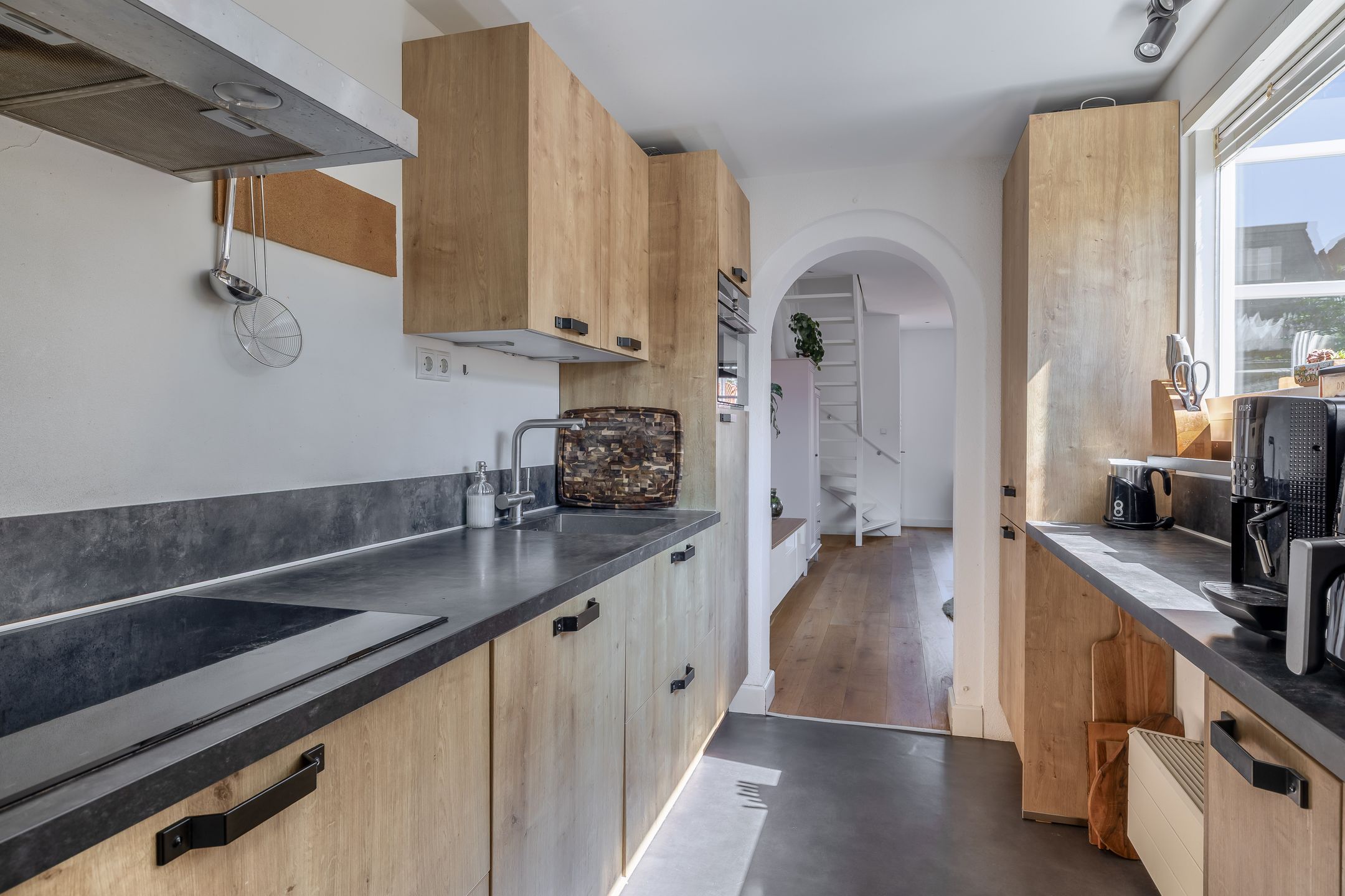 Photo 3 of Alexanderstraat 9