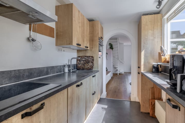 Photo 3 of Alexanderstraat 9