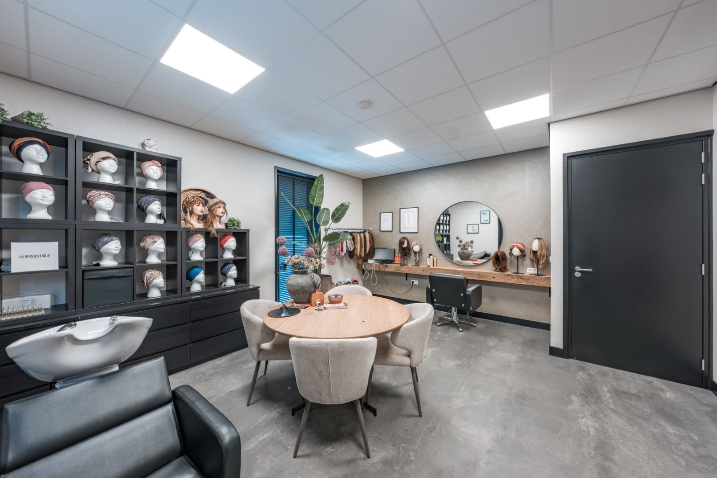 View photo 4 of Driebanweg 1