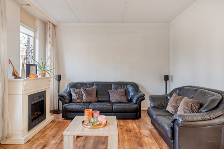 Hoekwoning te koop: Arnoldstraat 10, Hengelo