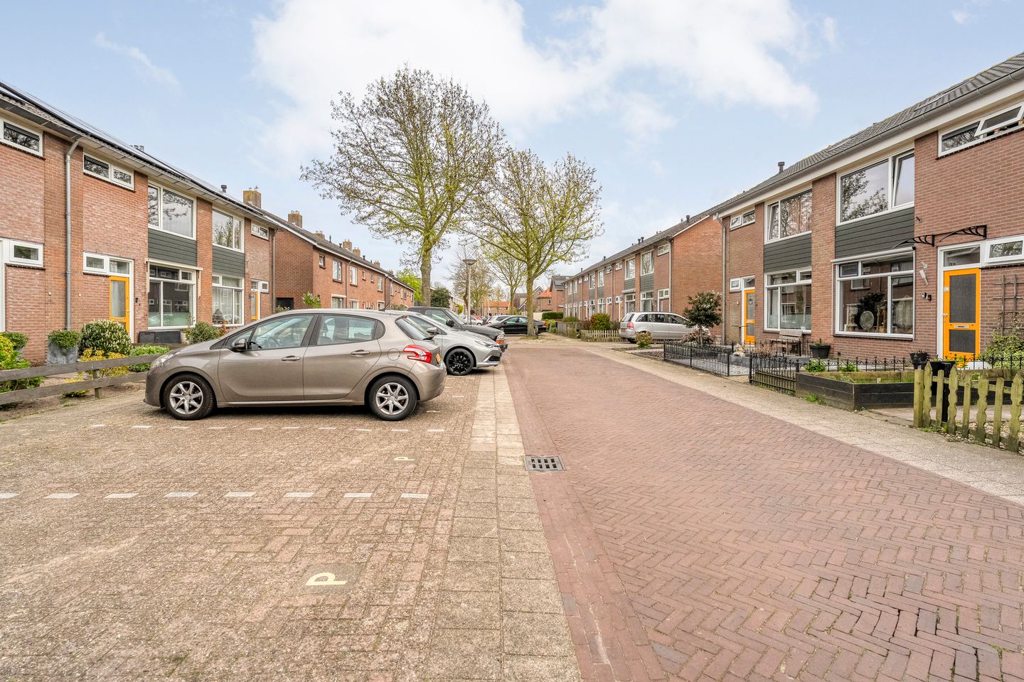 Photo 10 of Goudenregenstraat 23