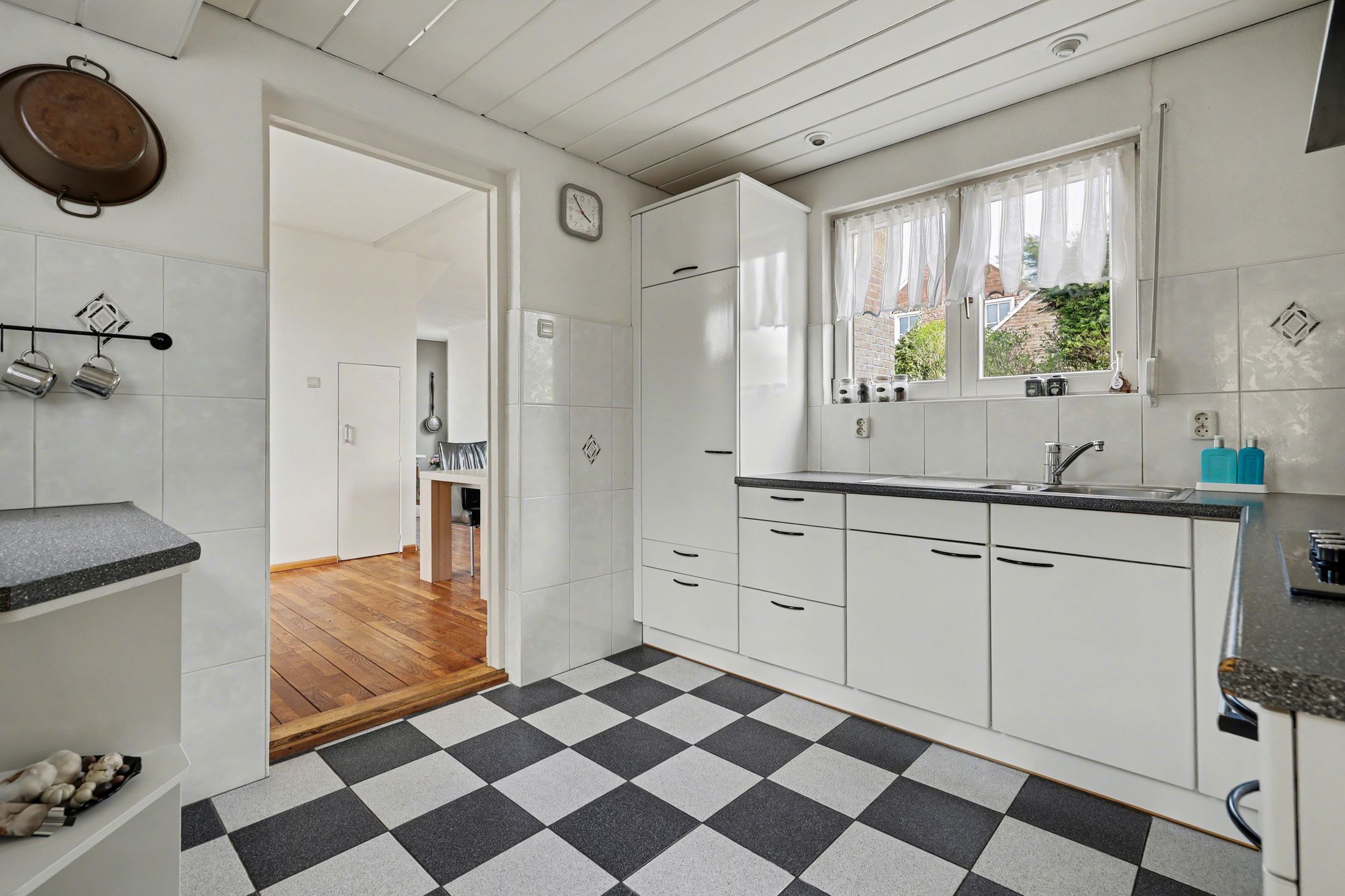 Photo 12 of Dorpsstraat 16