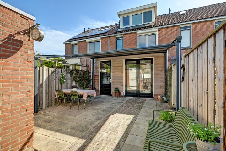 Photo 4 of Veerse Meerstraat 13