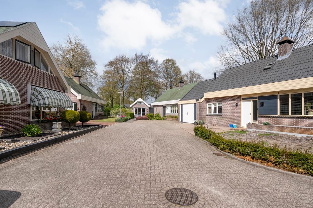 Photo 8 of De Kamp 35