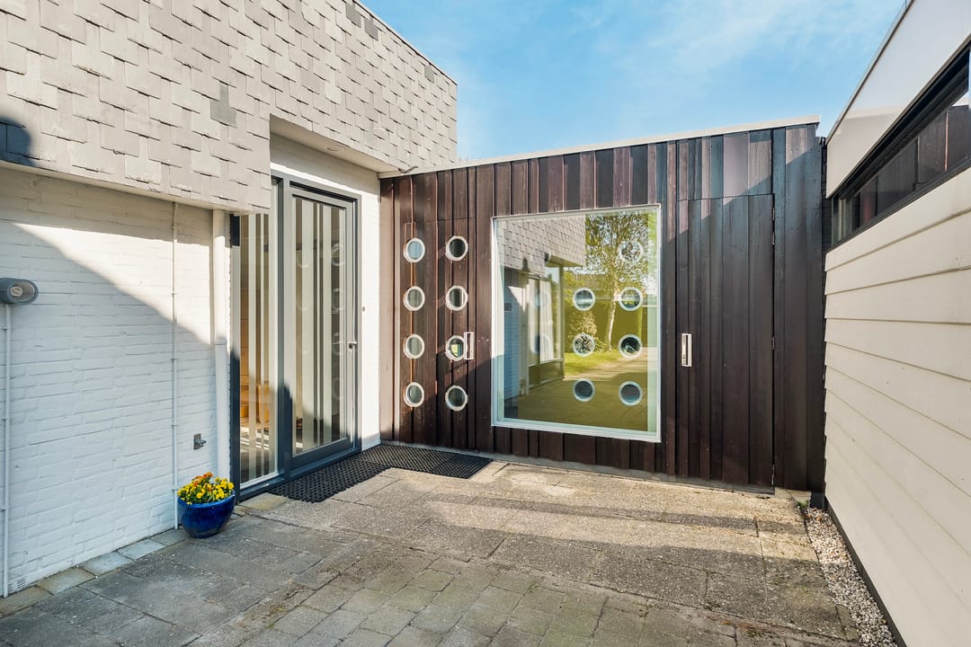 Photo 7 of de Ruyterstraat 17