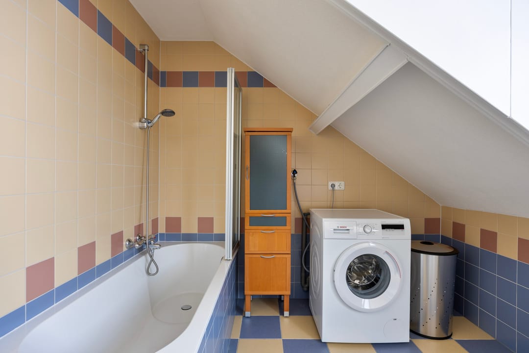 Spacious Maisonnette in Quiet Courtyard with Private Parking — 16