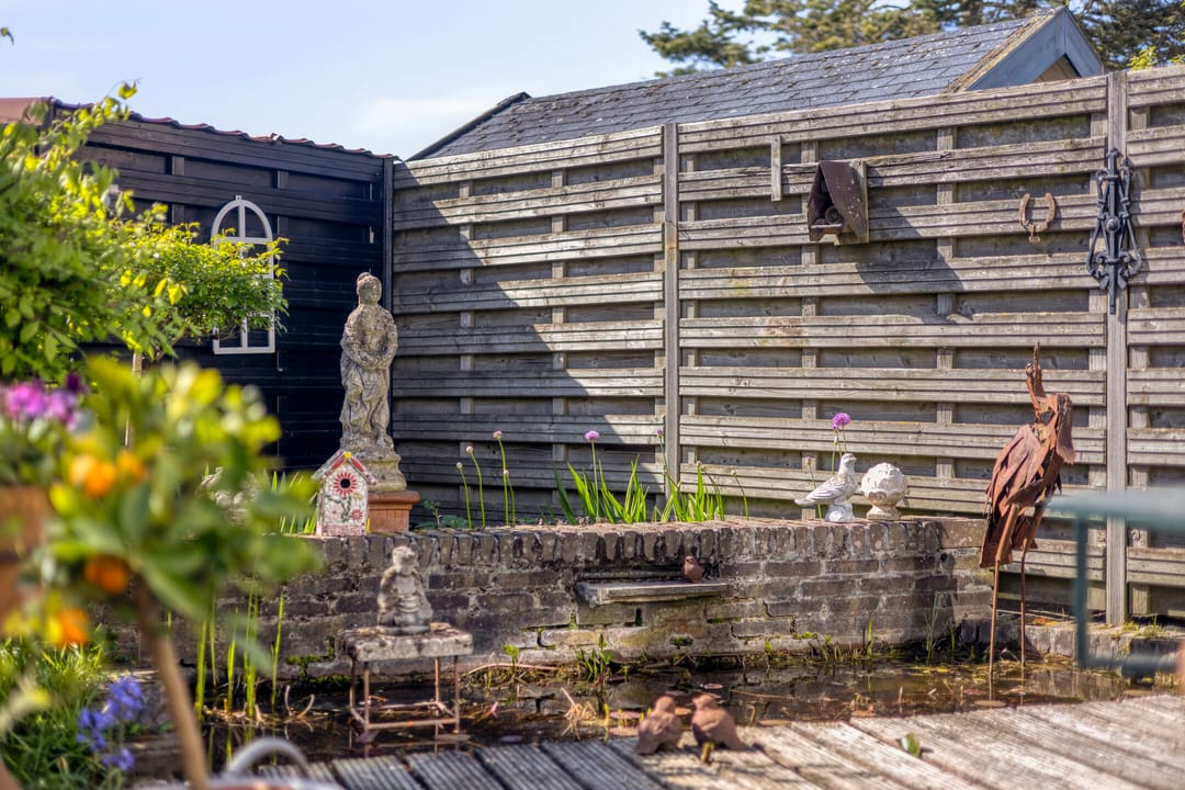 Spacious Maisonnette in Quiet Courtyard with Private Parking — 26