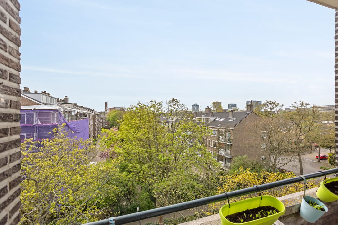 Photo 11 of Huis te Landelaan 142
