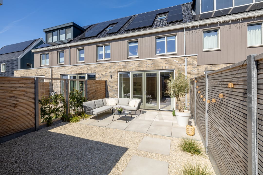 Newly Built Modern Terraced Home with Premium Finishes in Oosthuizen — 38