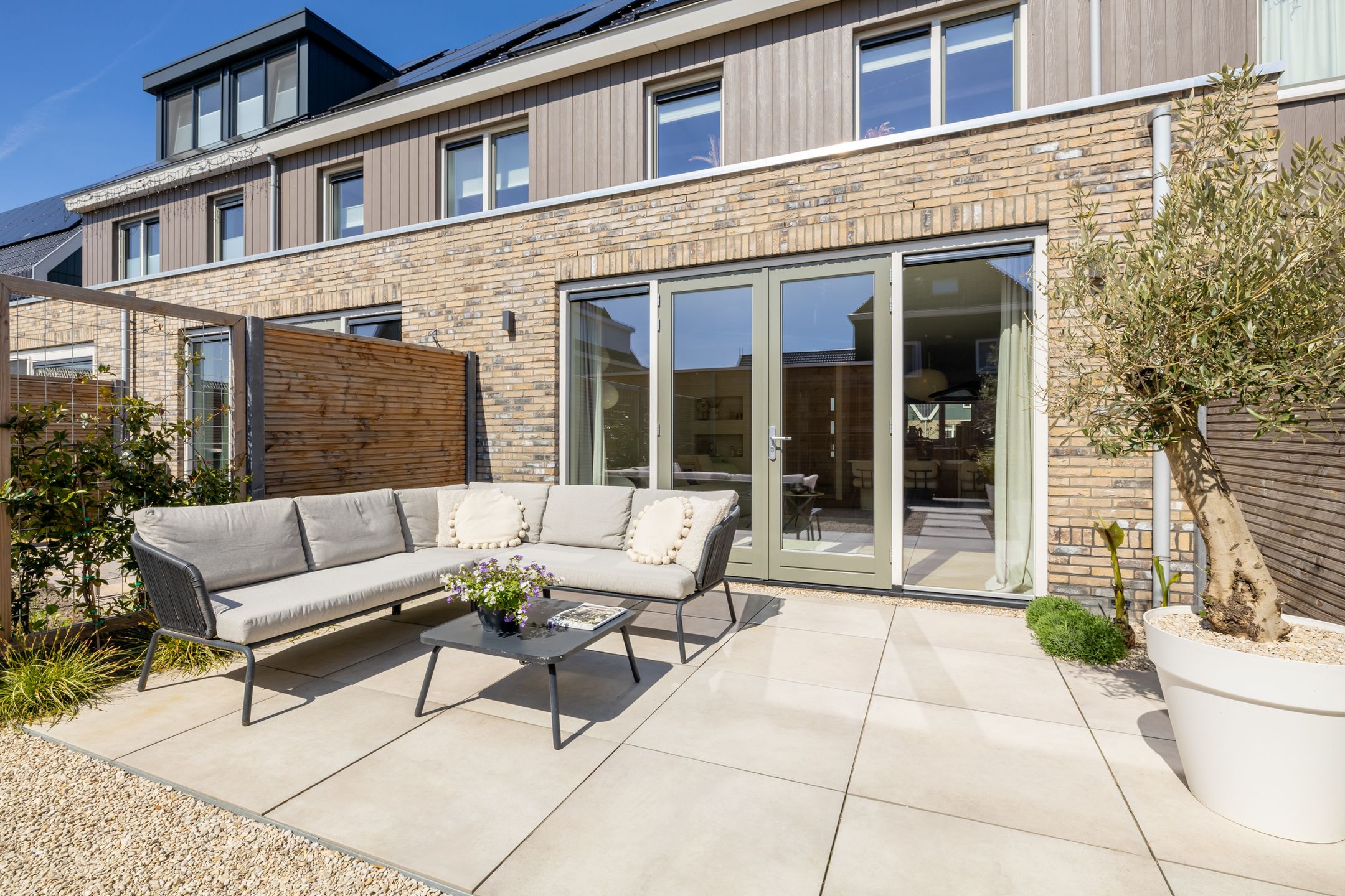 Newly Built Modern Terraced Home with Premium Finishes in Oosthuizen — 36