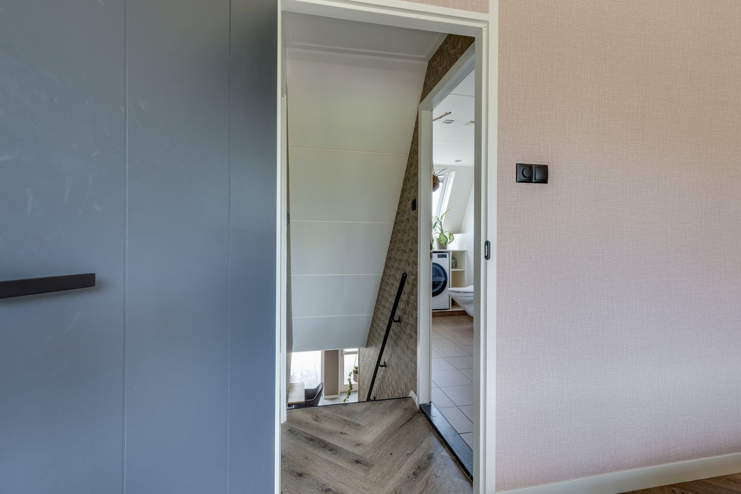 Photo 29 of Wentholtstraat 55