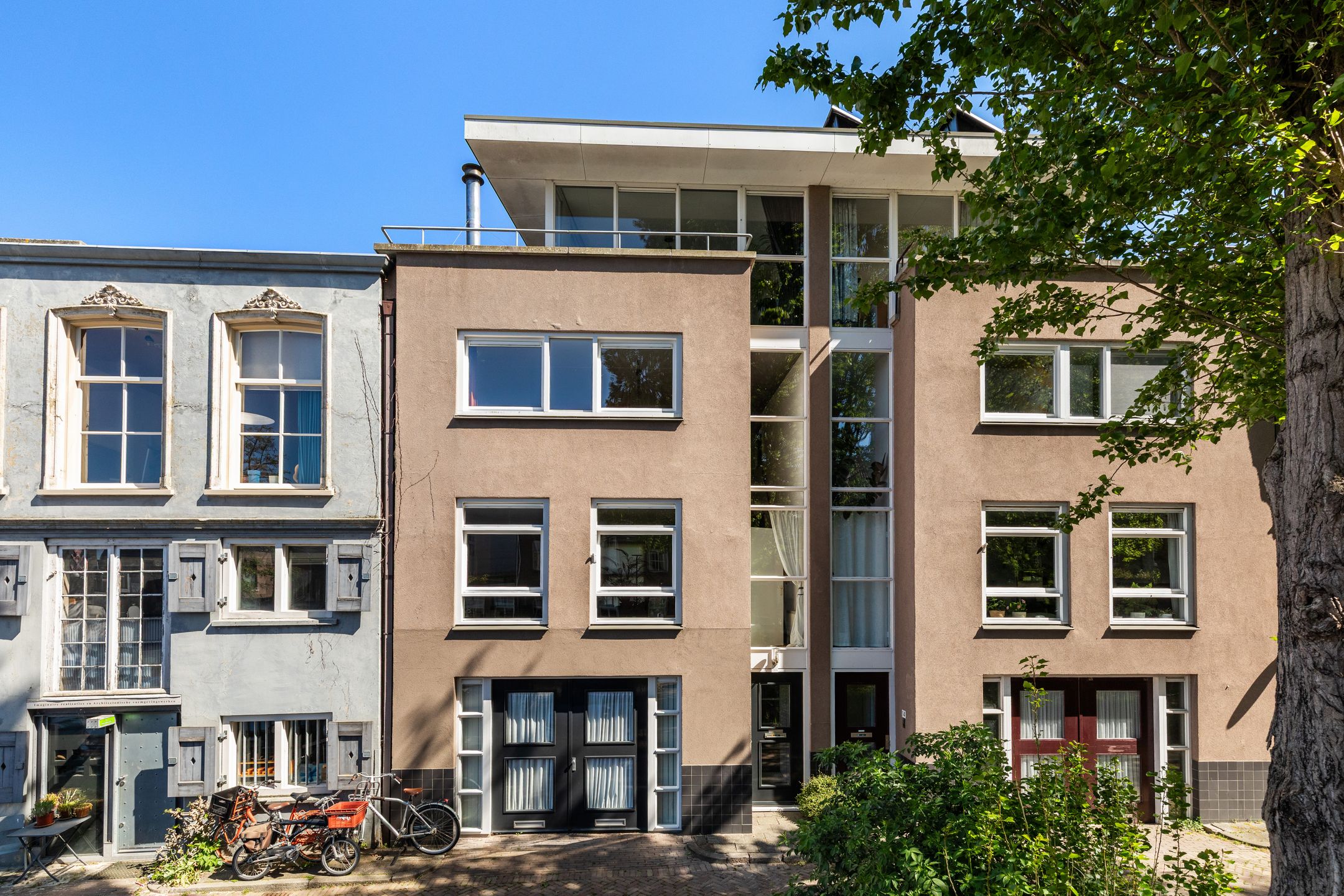 Schuitenmakersstraat 12 