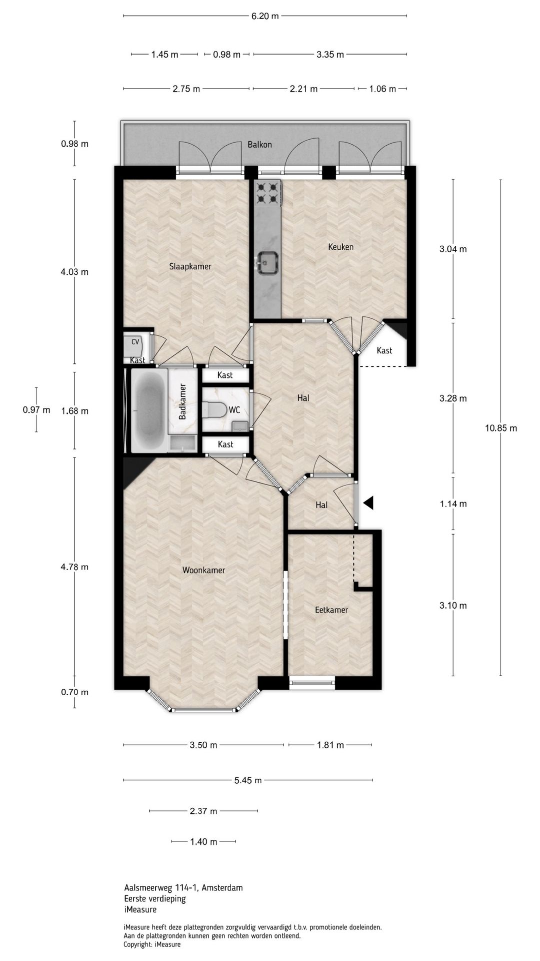 Spacious 3-room apartment in 1930s building with west-facing balcony — 39