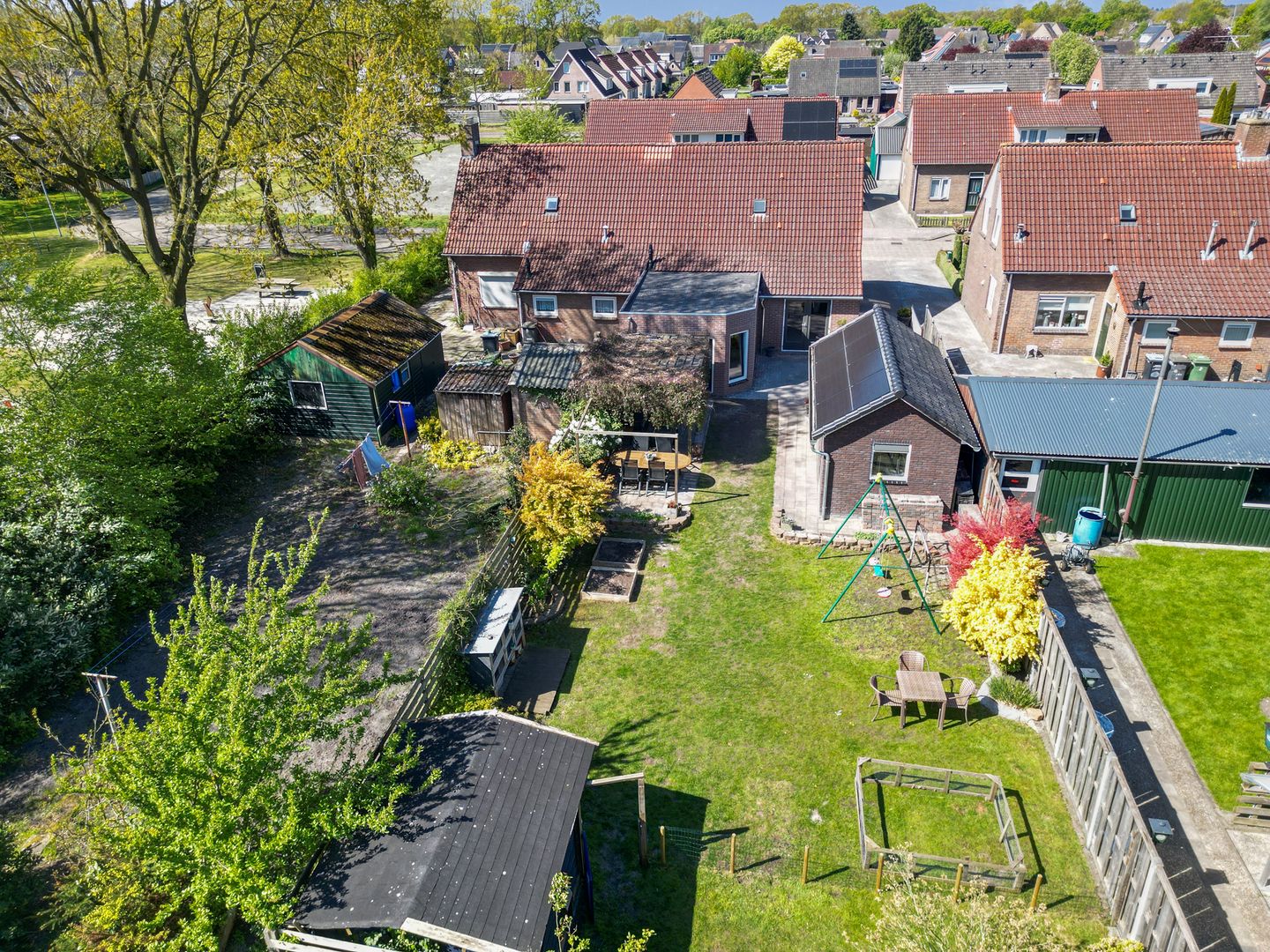 Fully Modernized Semi-Detached Home with Garage in Nieuw-Amsterdam — 34