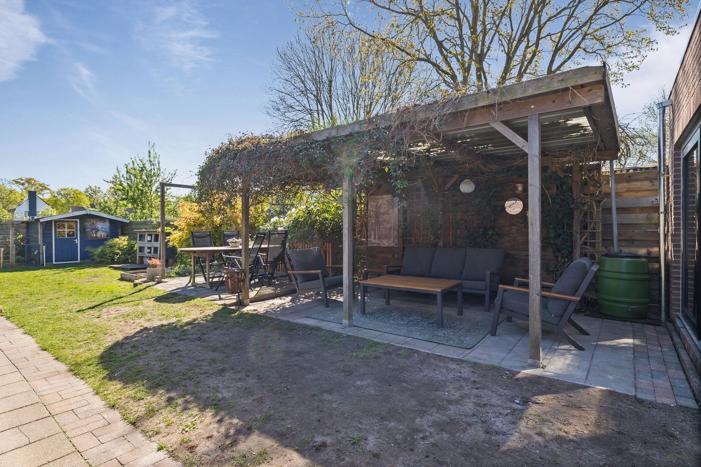 Fully Modernized Semi-Detached Home with Garage in Nieuw-Amsterdam — 40
