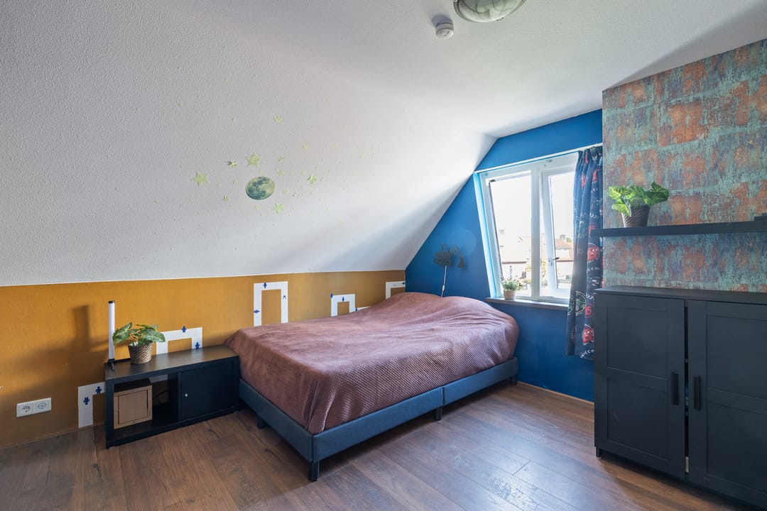 Fully Modernized Semi-Detached Home with Garage in Nieuw-Amsterdam — 26
