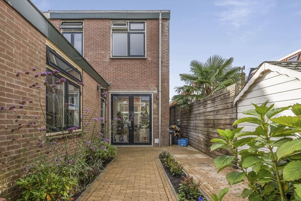 Move-in ready corner house in popular Soendabuurt with A+ energy label — 13