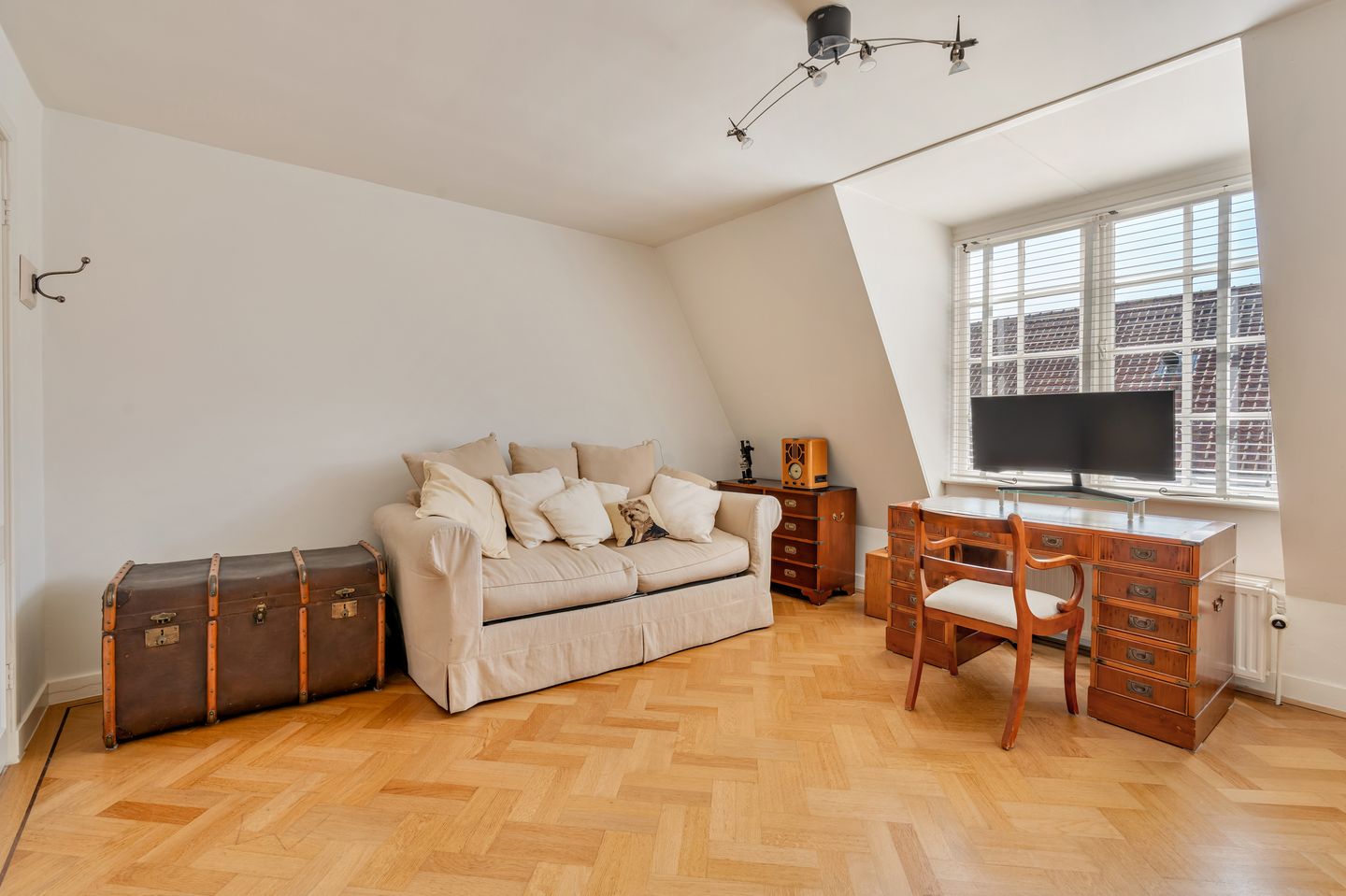 Charming Upper House with Large Terrace in Jordaan — 34