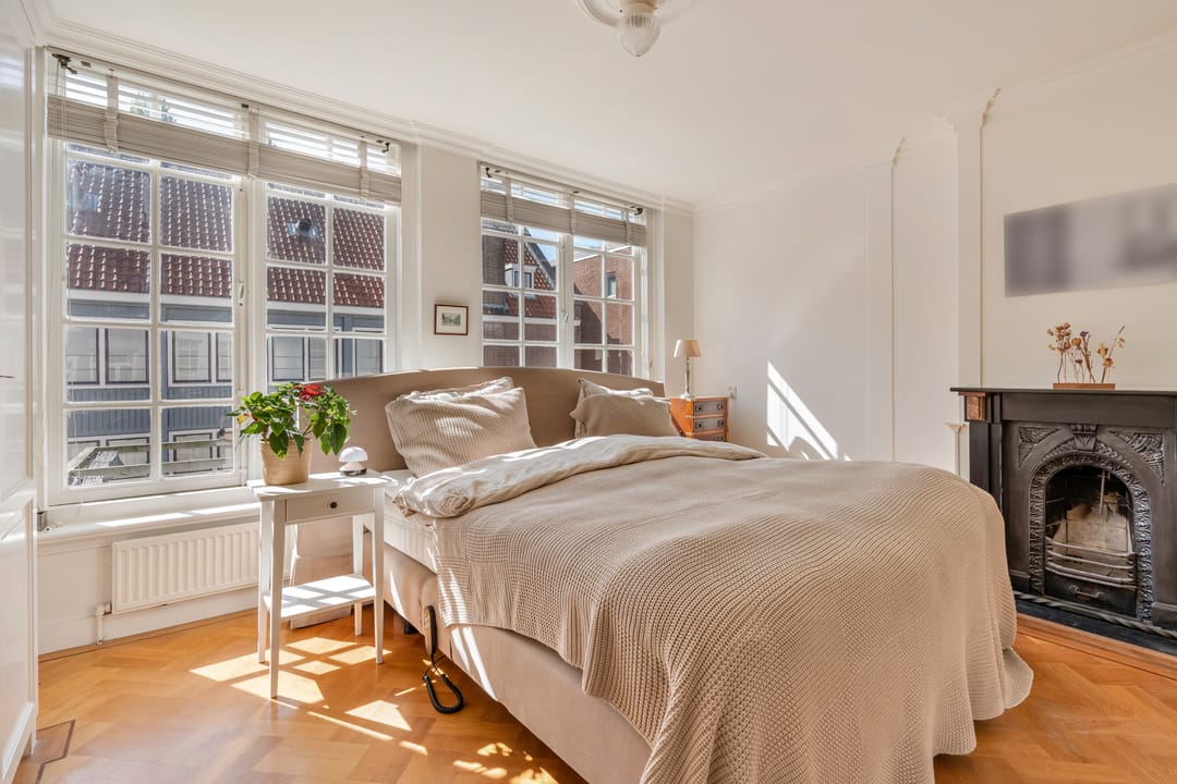 Charming Upper House with Large Terrace in Jordaan — 22