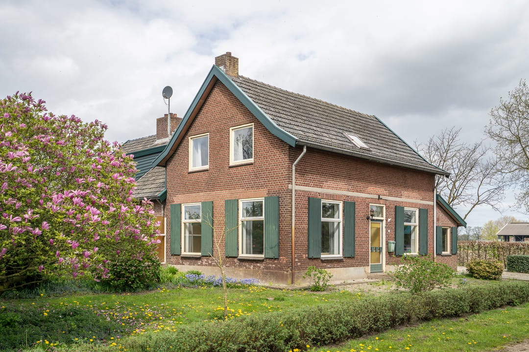 Photo 2 of Hoekstraat 12