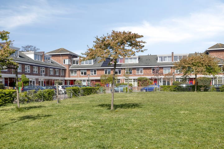 Foto 2 van Oscar Romeroplein 35