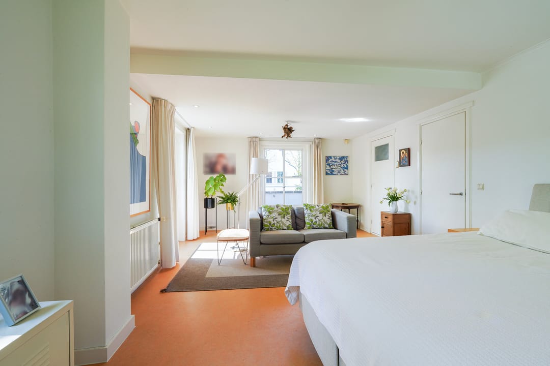 Spacious Detached Villa with Practice Room and Sunny Garden in Tilburg — 52