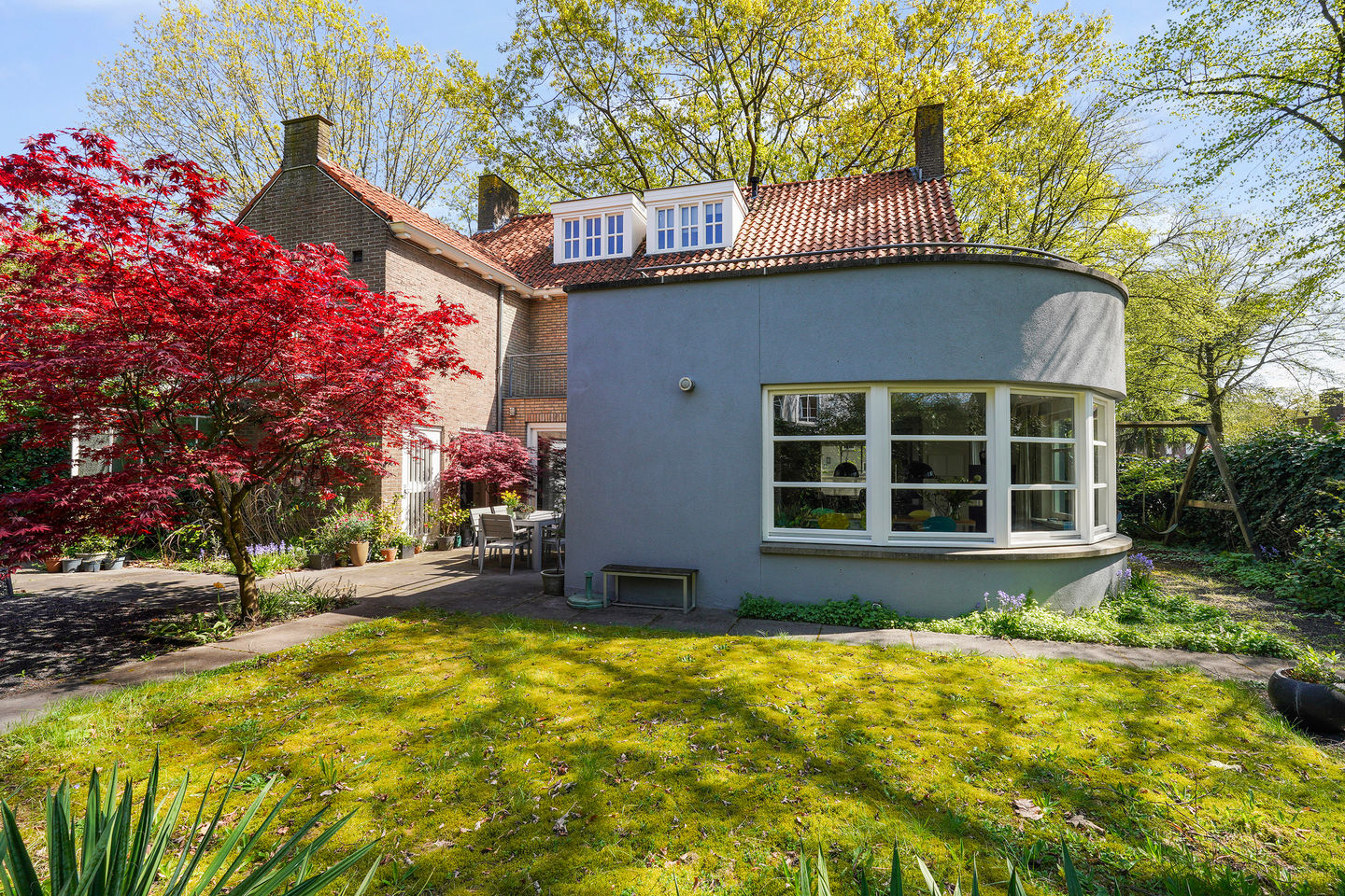 Spacious Detached Villa with Practice Room and Sunny Garden in Tilburg — 95